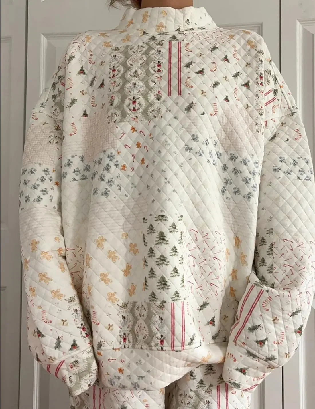 Женский костюм с курткой и шортами Patchwork, белый — фото 3