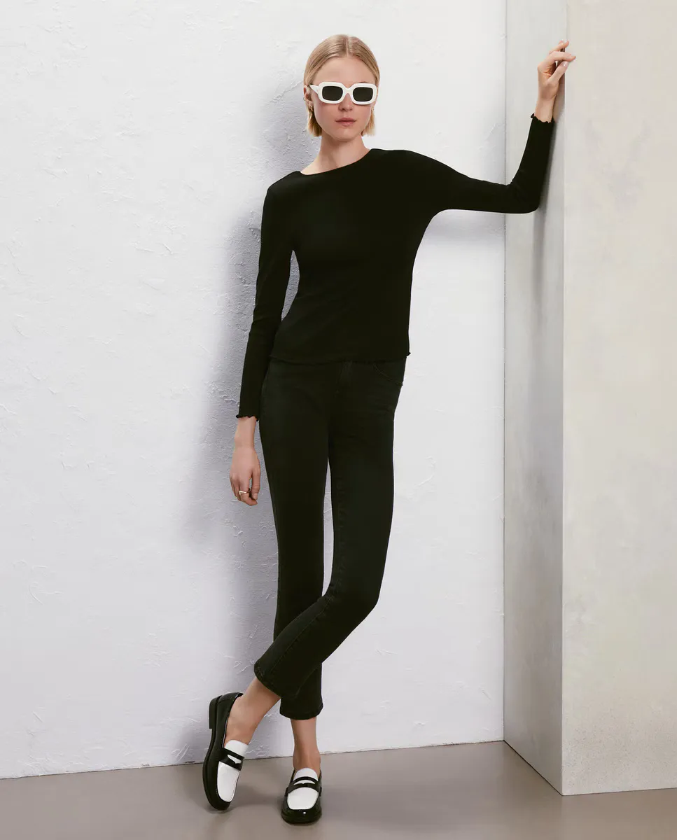 

Женская футболка с вырезом «лодочка» Easy Wear, черный