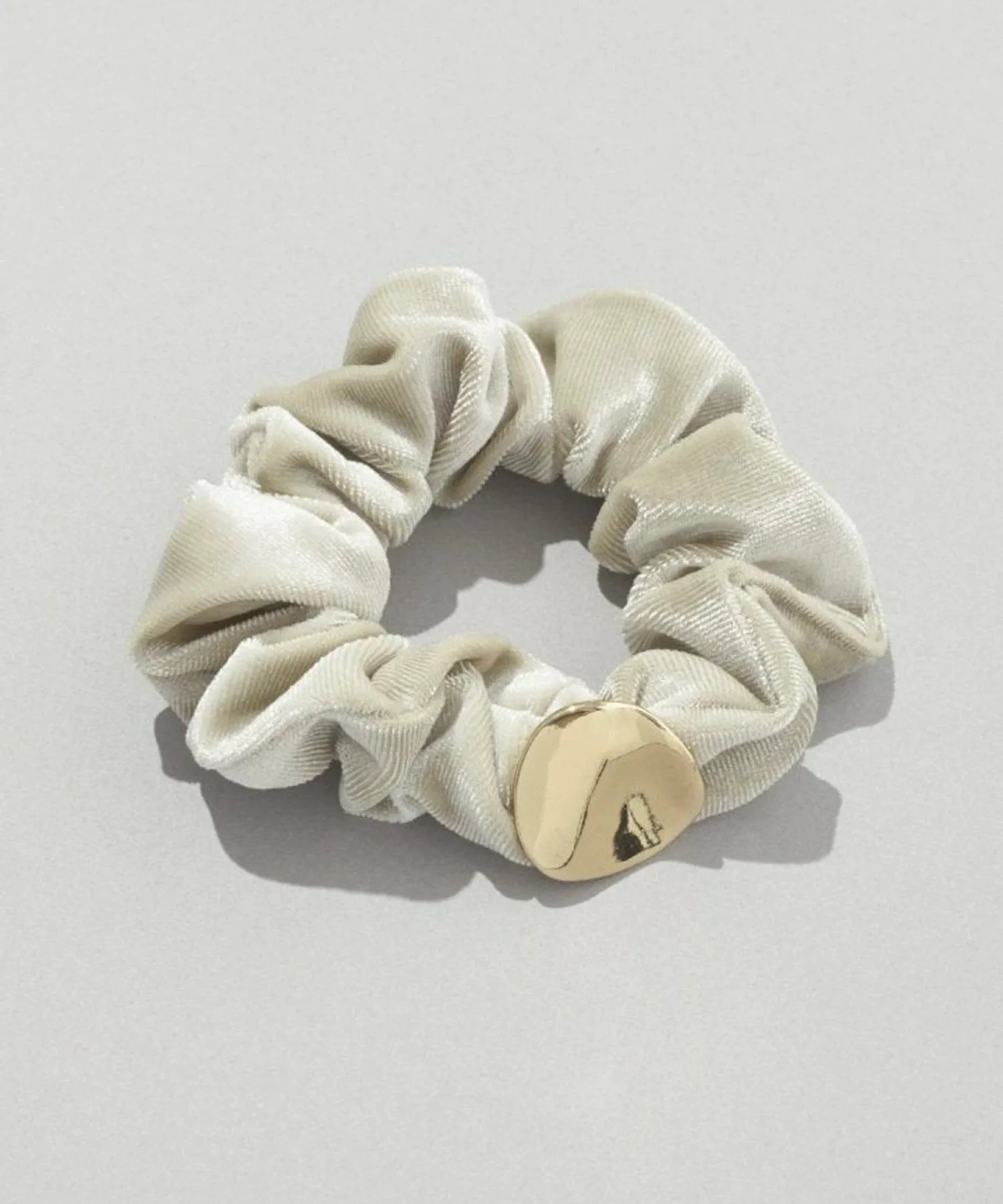 Резинка для волос /Velvet Part Scrunchie 6250806 Goldy, IVR — фото 3