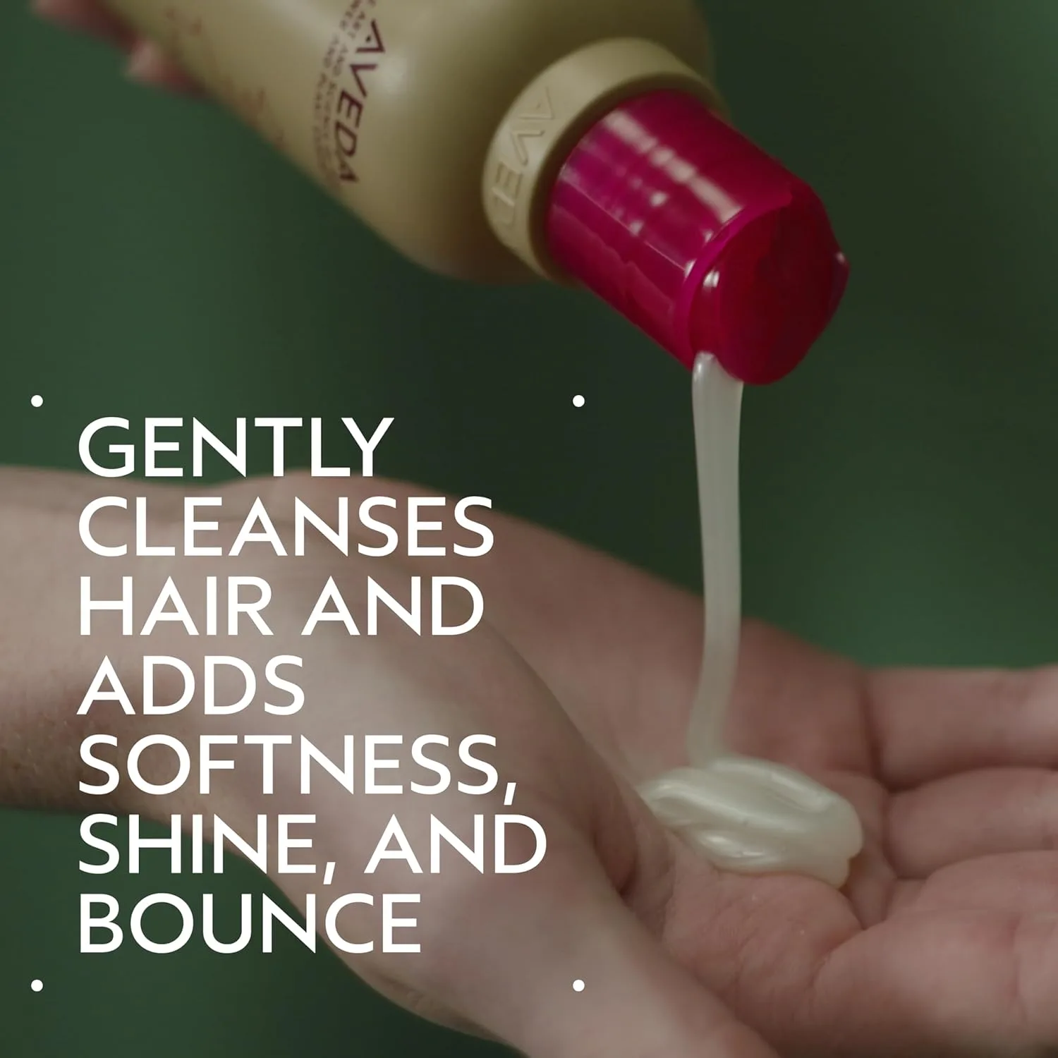 Шампунь для смягчения волос Aveda Cherry Almond, придает мягкость и блеск, для нормальных и сухих волос, 97% натуральных ингредиентов*, без силиконов, аромат вишни и миндаля с нотками тонки, апельсина и иланг-иланга — фото 2