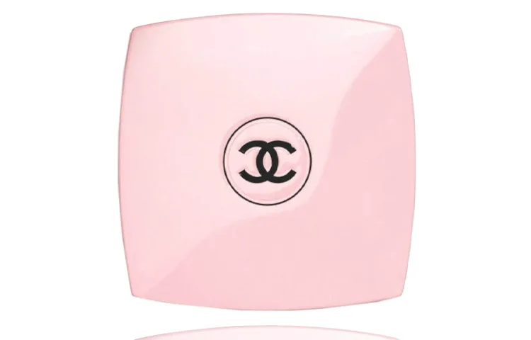 Летнее зеркало для макияжа двустороннее с подставкой CHANEL, 111 Ballerina