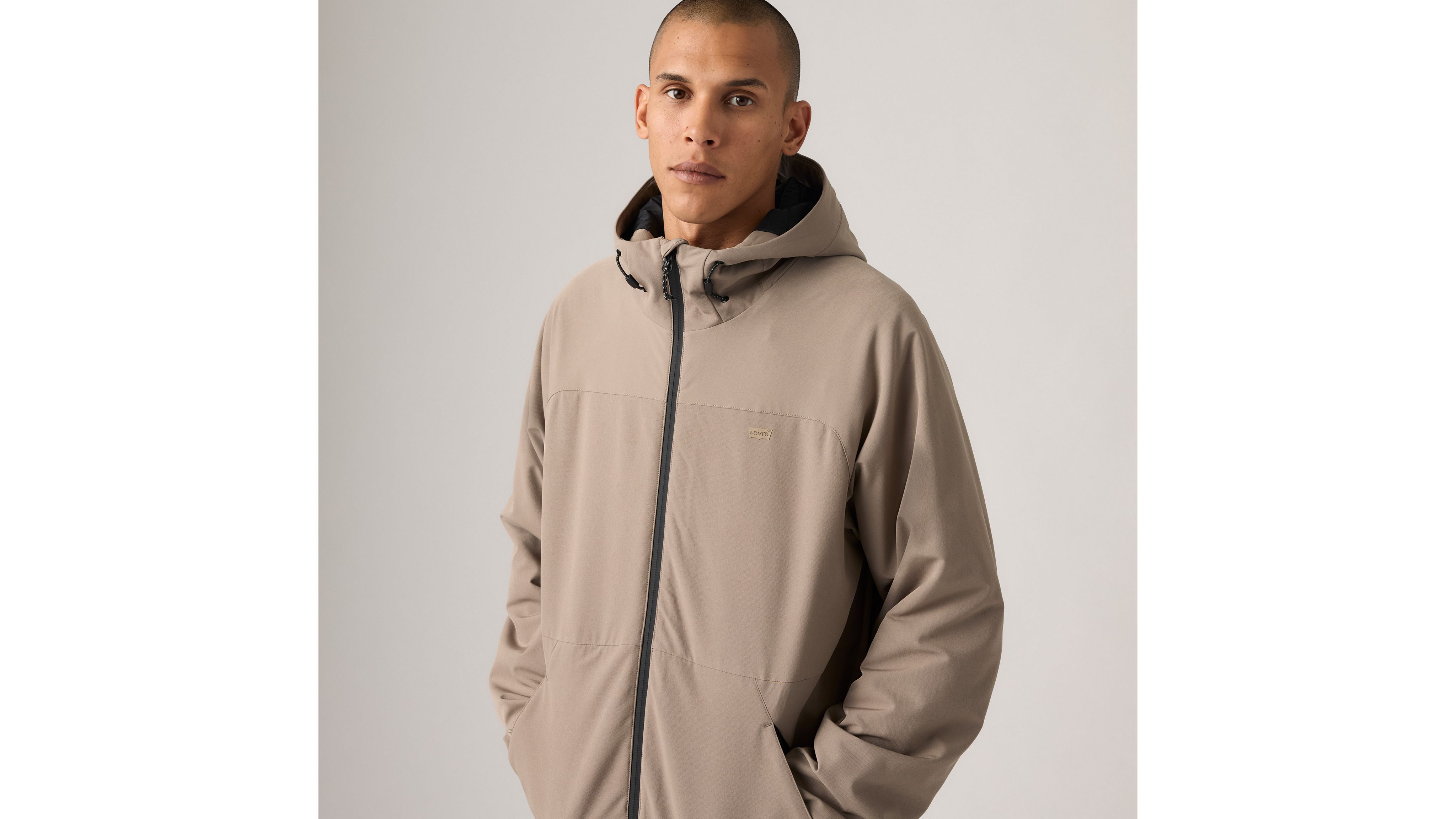 

Легкая городская куртка с капюшоном Levi's, Timber Green - Tan