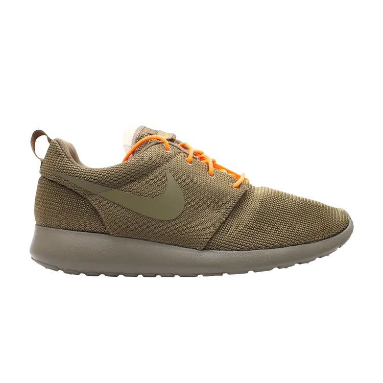 

Кроссовки Nike Rosherun, зеленый