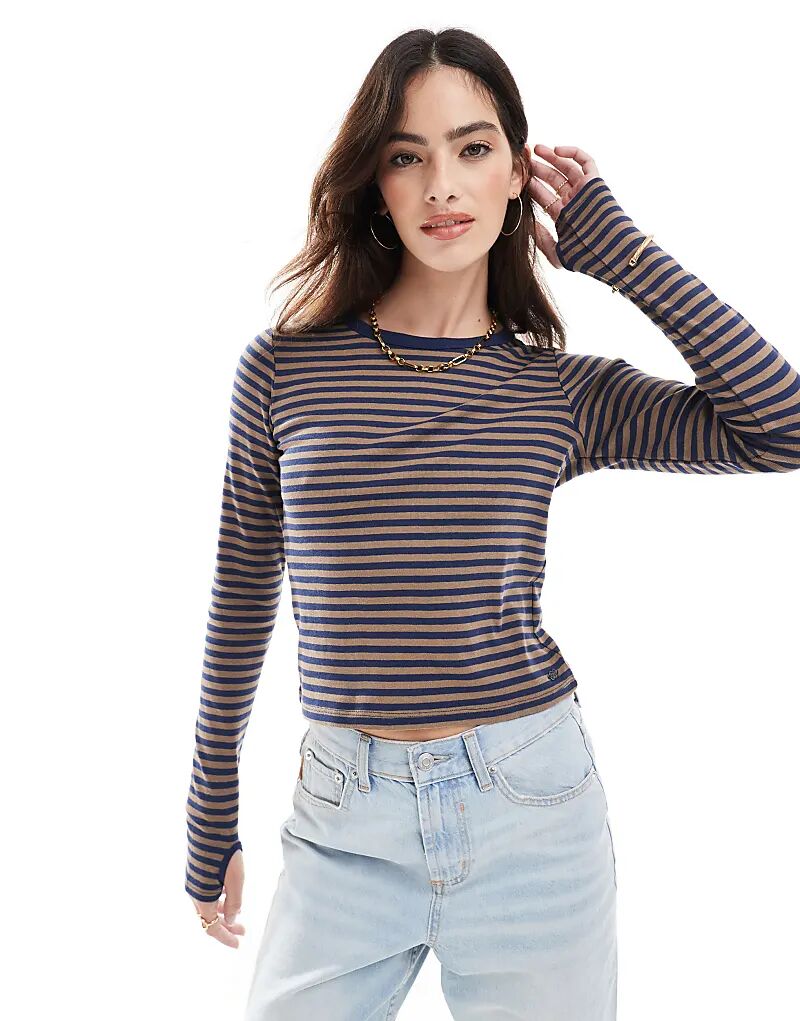 

Полосатый топ с длинными рукавами в темно-синем и коричневом цветах Pull&Bear
