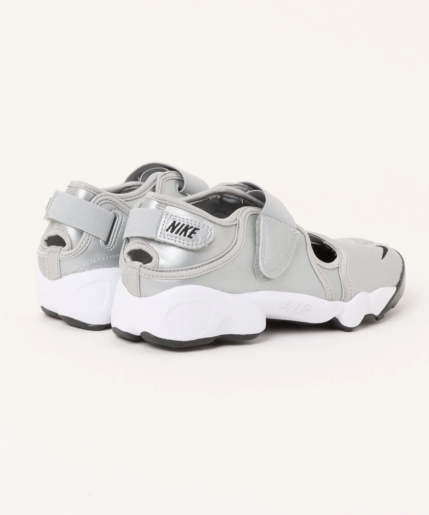 Женские кроссовки NIKE AIR RIFT HM5737-003 серебристые — фото 2