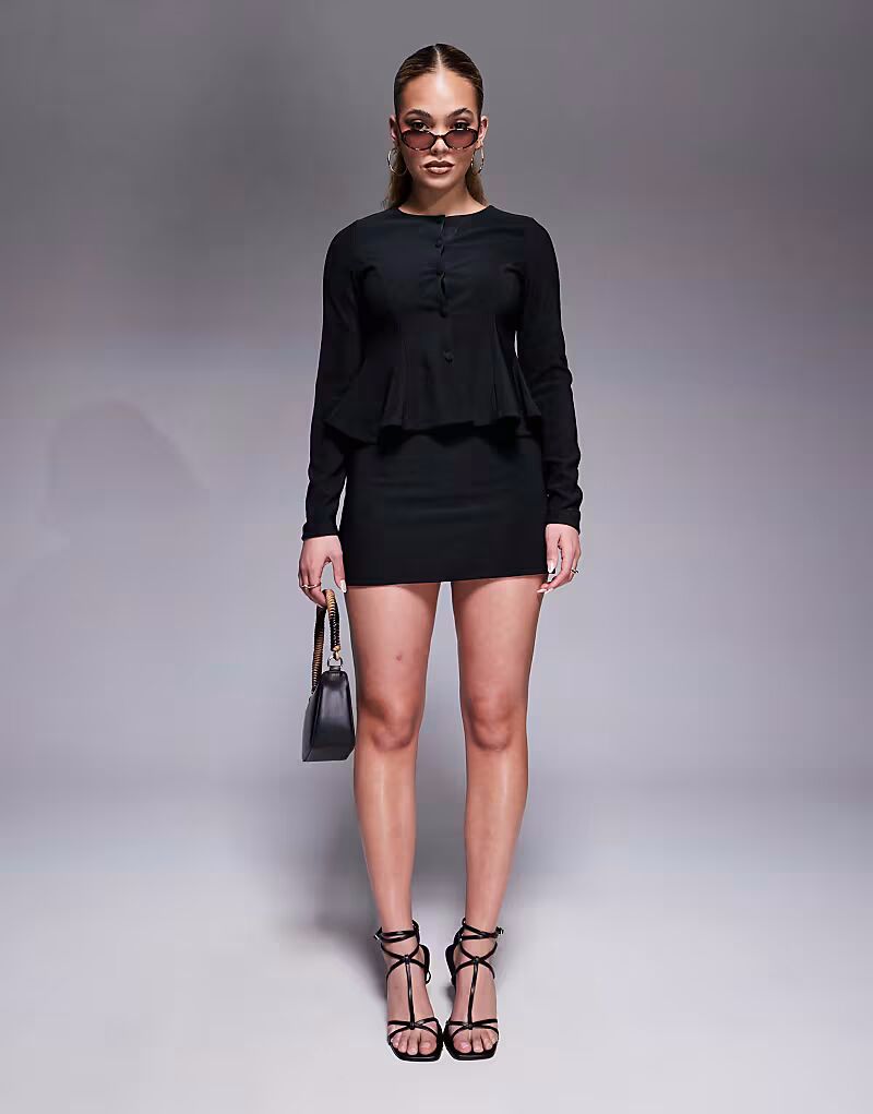 

Черная мини-юбка ASOS DESIGN с низкой посадкой