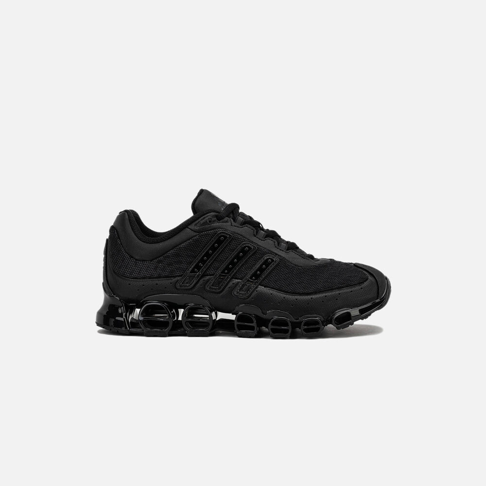 

Кроссовки adidas Megaride, черный