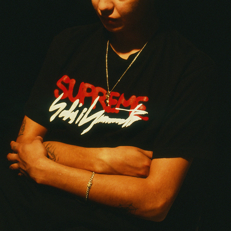 Футболка Supreme FW20 Week 4 x Yohji Yamamoto Logo Tee 'Black White', черный — фото 2