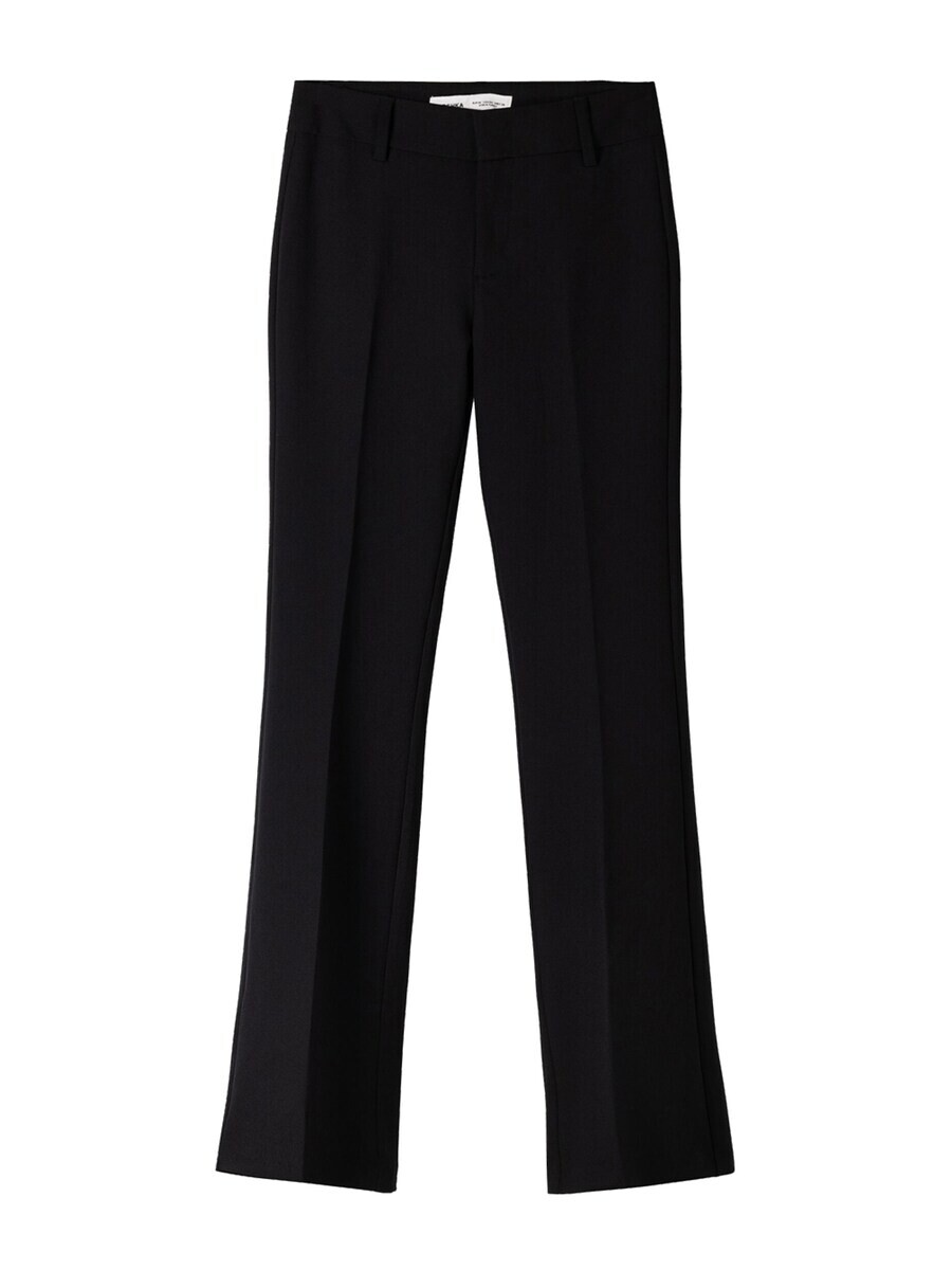 

Брюки Bershka Flared Pleated Pants, черный