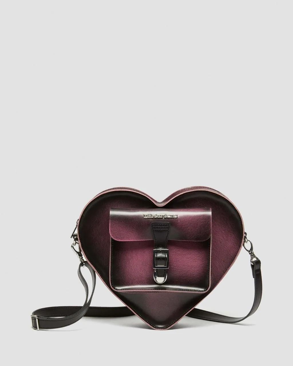 

Dr. Martens Кожаный рюкзак в форме сердца с потертостями, цвет Black+Fondant Pink — Arcadia