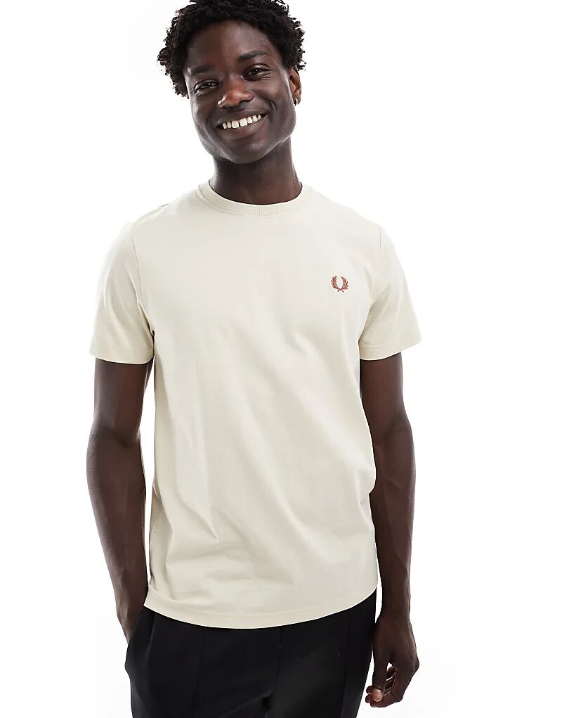 

Футболка в цвете «кремовый» Fred Perry