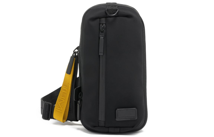 

Сумка-слинг Tahoe TUMI