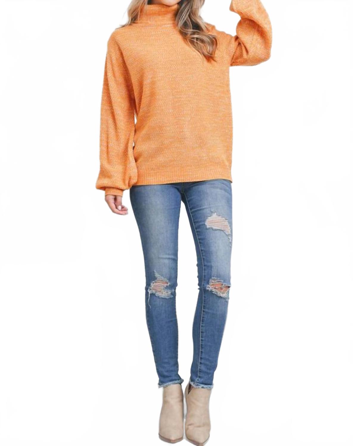 

Мелированный свитер с высоким воротником и рукавами-фонариками в пепельно-горчичном цвете ZENANA, Ash Mustard