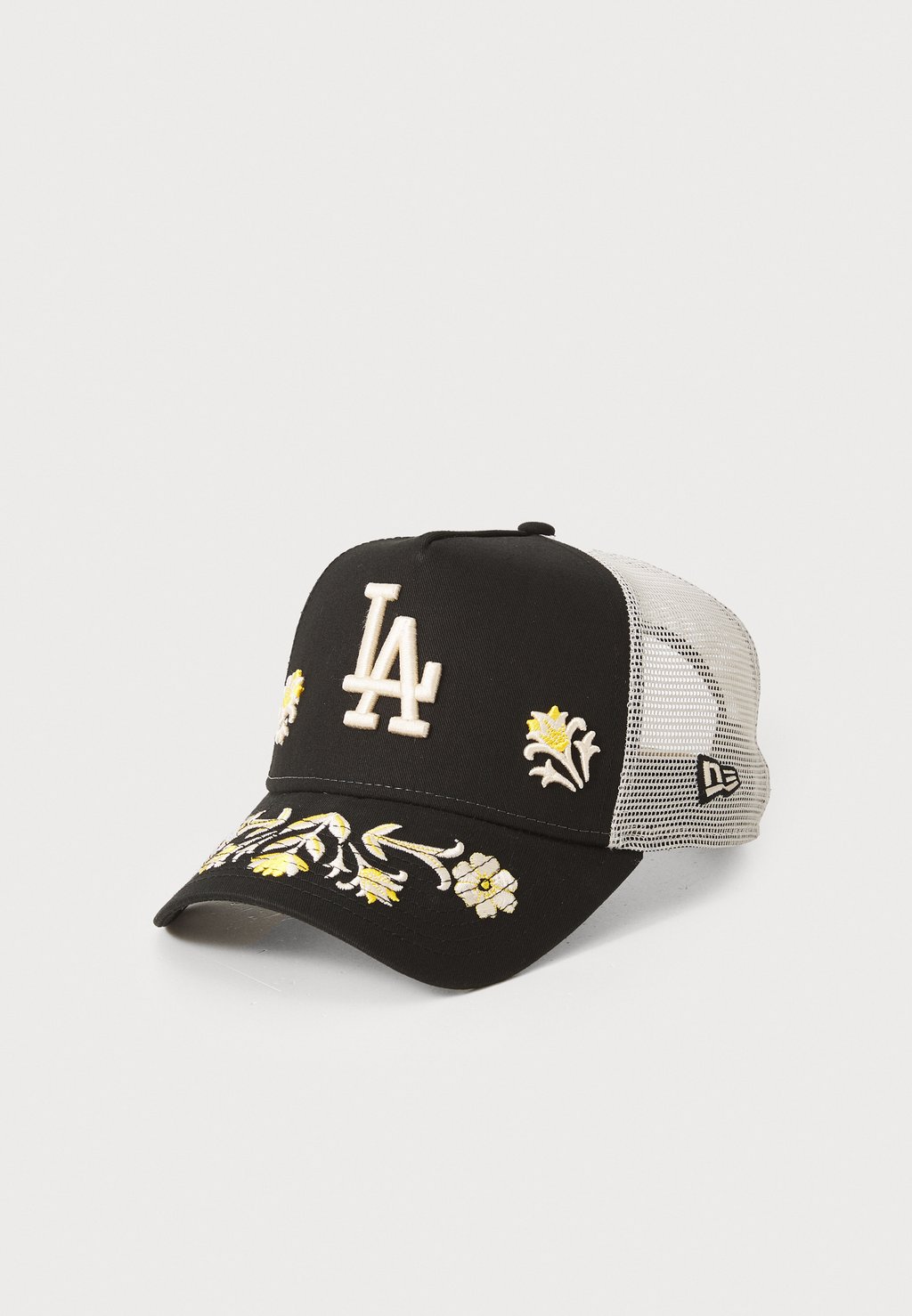 

Бейсболка FLORAL ICON TRUCKER UNISEX New Era, черный