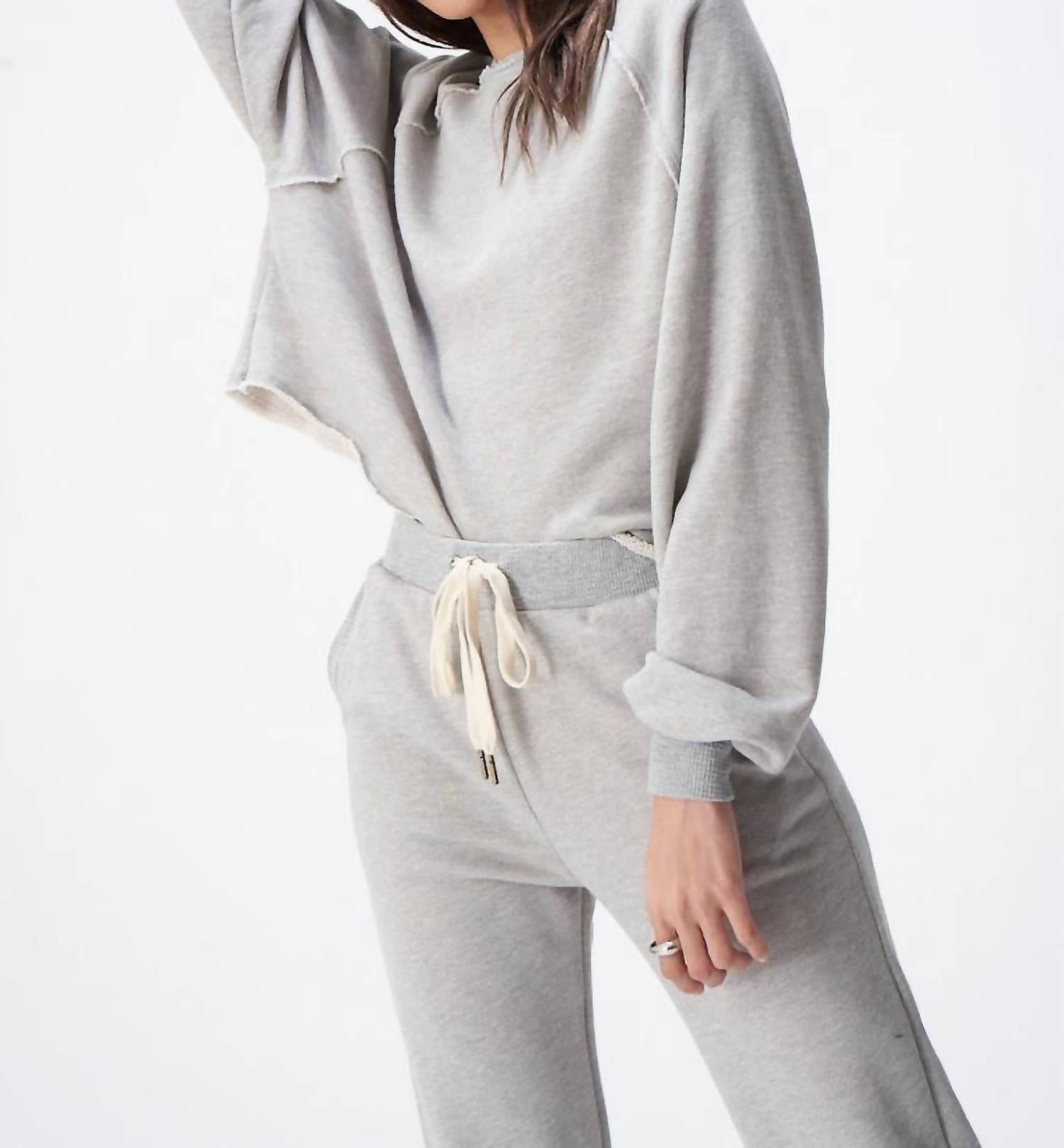 

Свитшот New Day Ahead в цвете Heather Grey PROJECT SOCIAL T