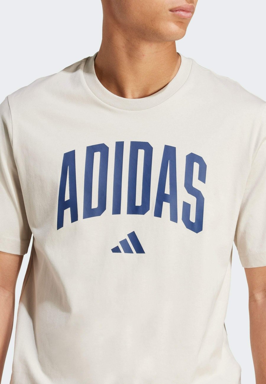 Спортивная футболка Adidas Sportswear COLLEGIATE , Beige/Off-White — фото 3