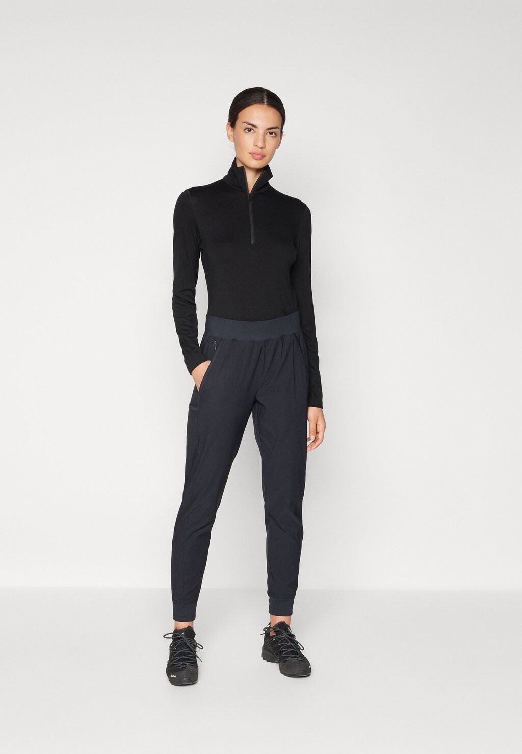 

Брюки для активного отдыха LESLIE FALLS™ JOGGER II Columbia, черный