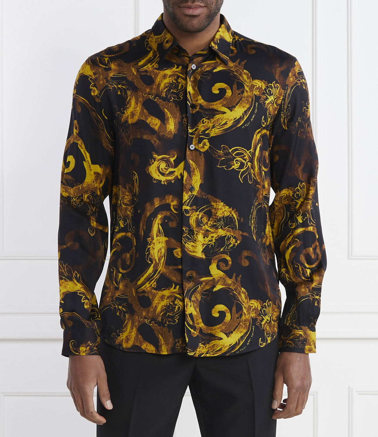 

Рубашка Versace Jeans Couture Regular Fit, черный
