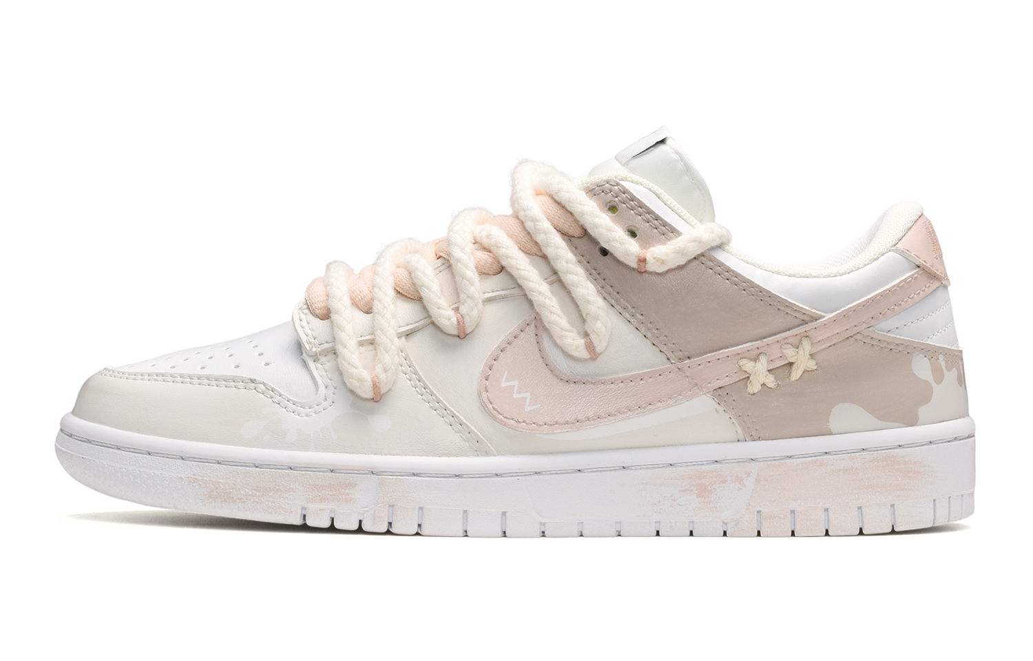 

Кроссовки Nike Dunk Skateboard Shoes Women's Low-Top Pink White Brown