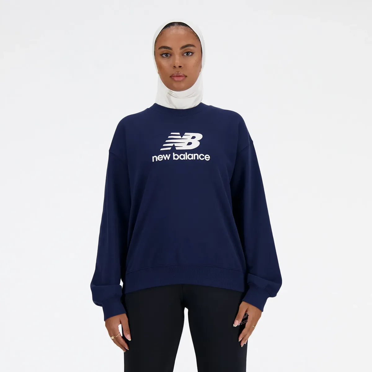 

Толстовка New Balance с капюшоном "SPORT ESSENTIALS FRENCH TERRY LOGO CREW", синий