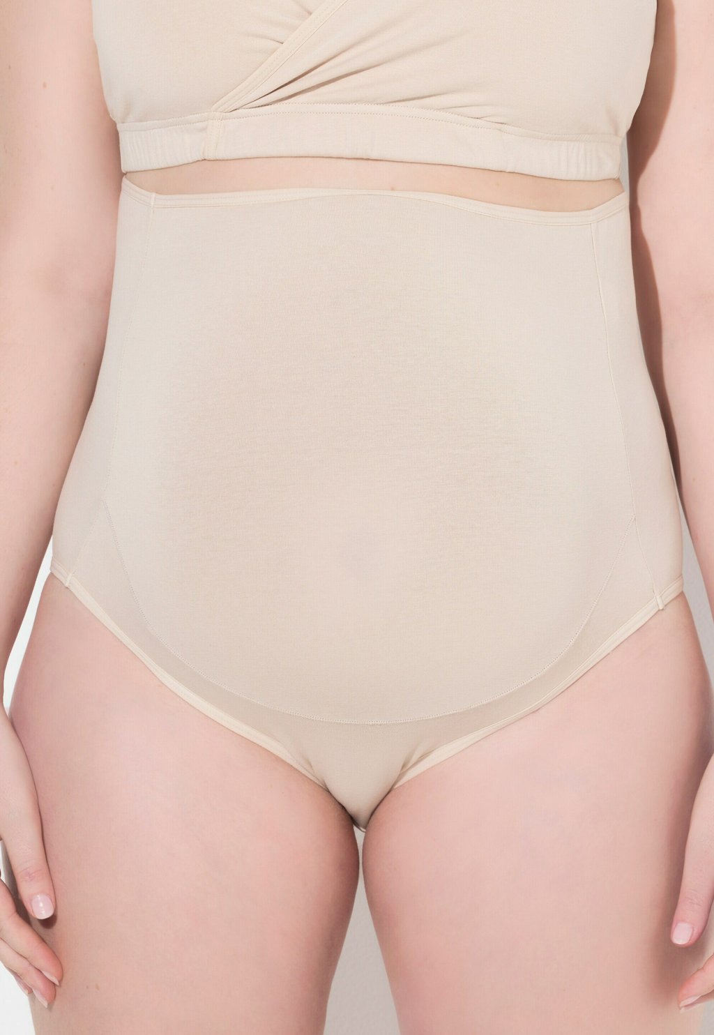 

Брюки BELLIEVA MIT ÜBERBAUCH - Shapewear Ulla Popken, белый