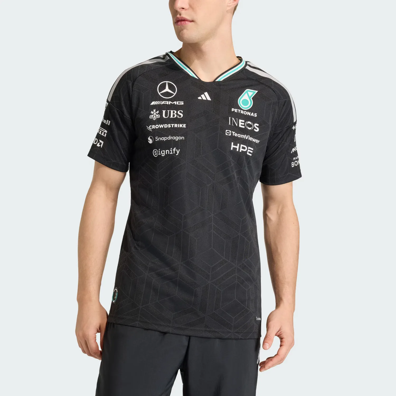 Футболка Mercedes AMG Petronas Formula 1 Team, быстросохнущая Adidas, черный — фото 3