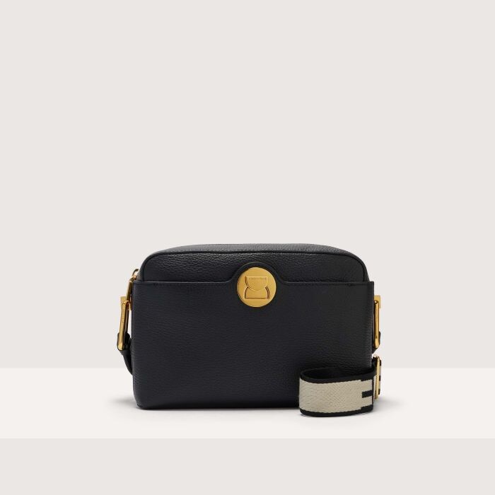 

Сумка через плечо из зерненой кожи Coccinelle LIYA SIGNATURE MEDIUM, черный