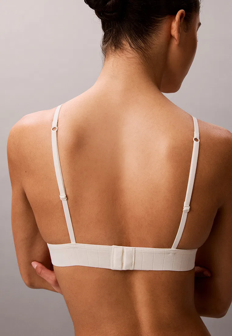 Бюстгальтер-бралетт треугольный, с легкой подкладкой, Calvin Klein, цвет Tofu — фото 4