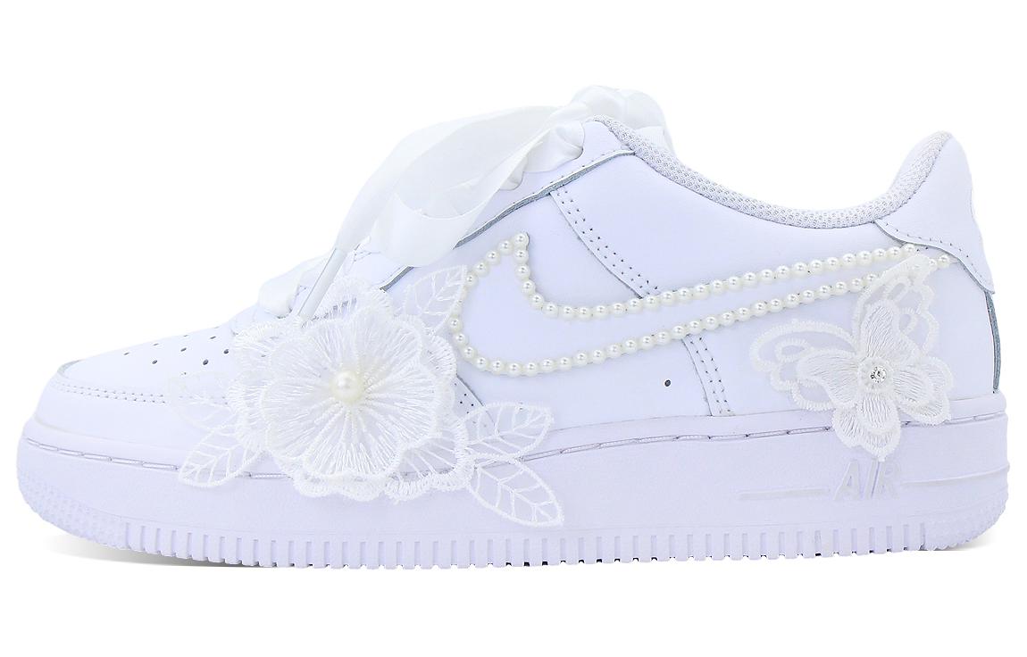 

Женские кроссовки для скейтбординга Nike Air Force 1, White