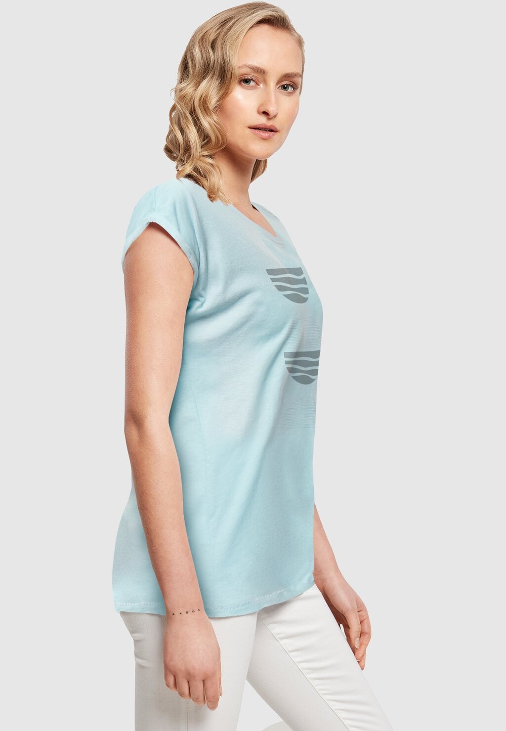 

Футболка с принтом ABSTRACT WAVES EXTENDED SHOULDER TEE Merchcode, синий