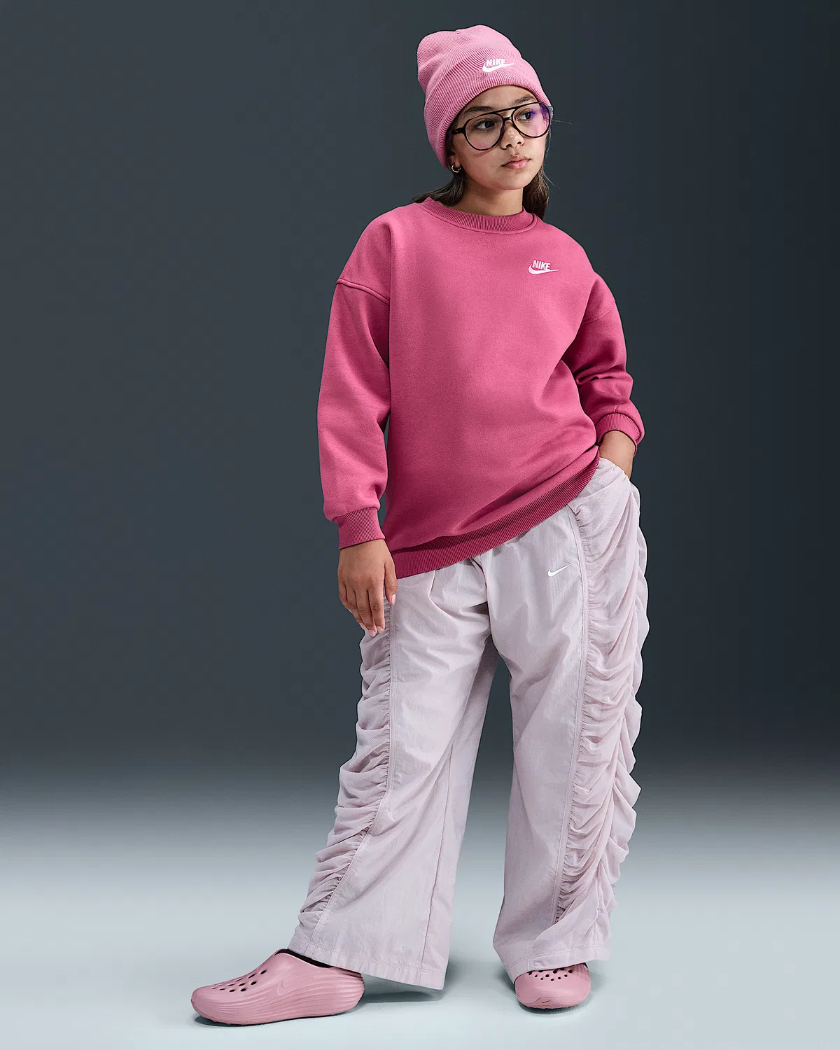 Детская увеличенная толстовка Nike Sportswear Club Fleece, Sweet Beet/Sweet Beet/White — фото 4
