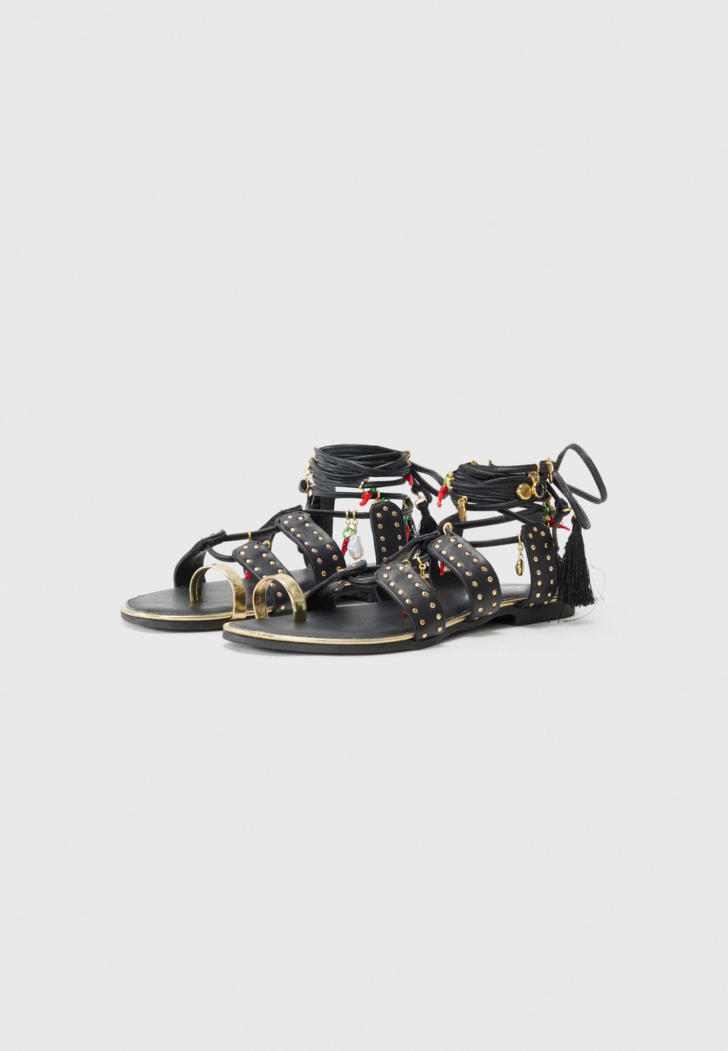 Сандалии с Т-образной застежкой IONE - Ankle cuff sandals Gioseppo, черный — фото 2
