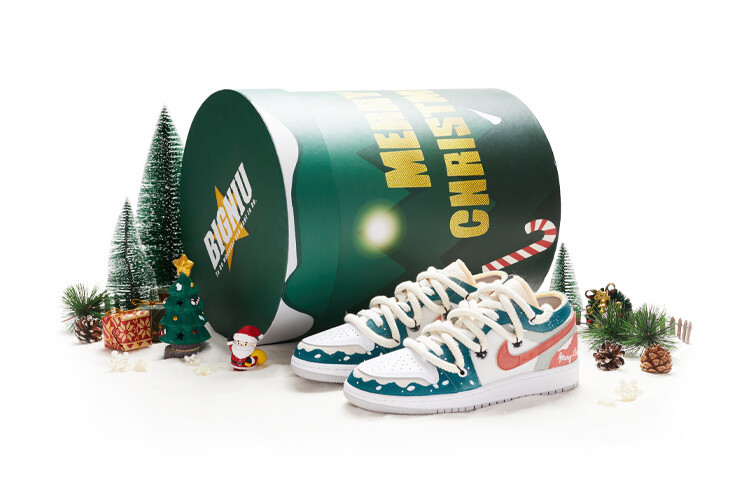 Кроссовки Air Jordan 1 Vintage Basketball Shoes Women's Low-Top White/Red/Green — фото 2