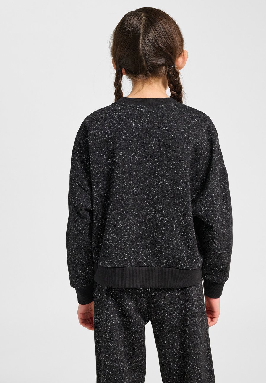 Толстовка Hummel LOOSE GLITTER CREWNECK, Black/Gunmetal — фото 3