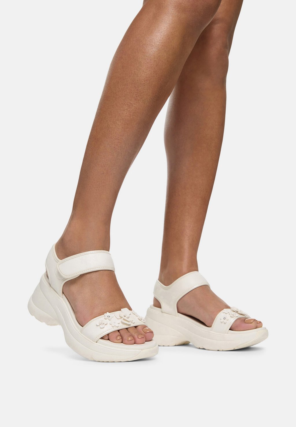 Босоножки на платформе TWO-PIECE CAMOMILLE ALDO, белый