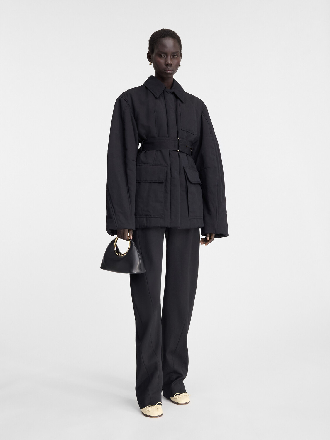 

Куртка с рукавами реглан JACQUEMUS The Bari jacket, черный