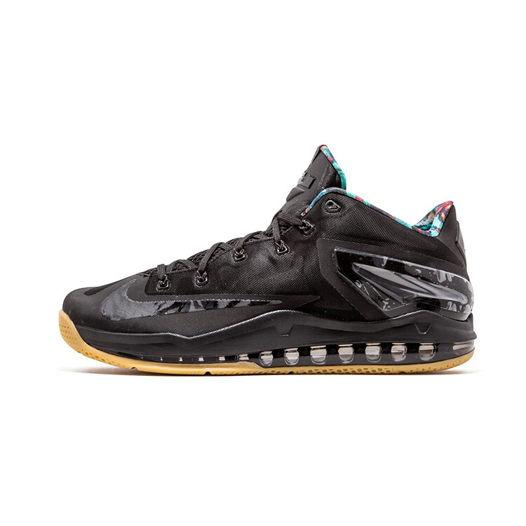 

Кроссовки Nike LeBron 11 Low Black Gum