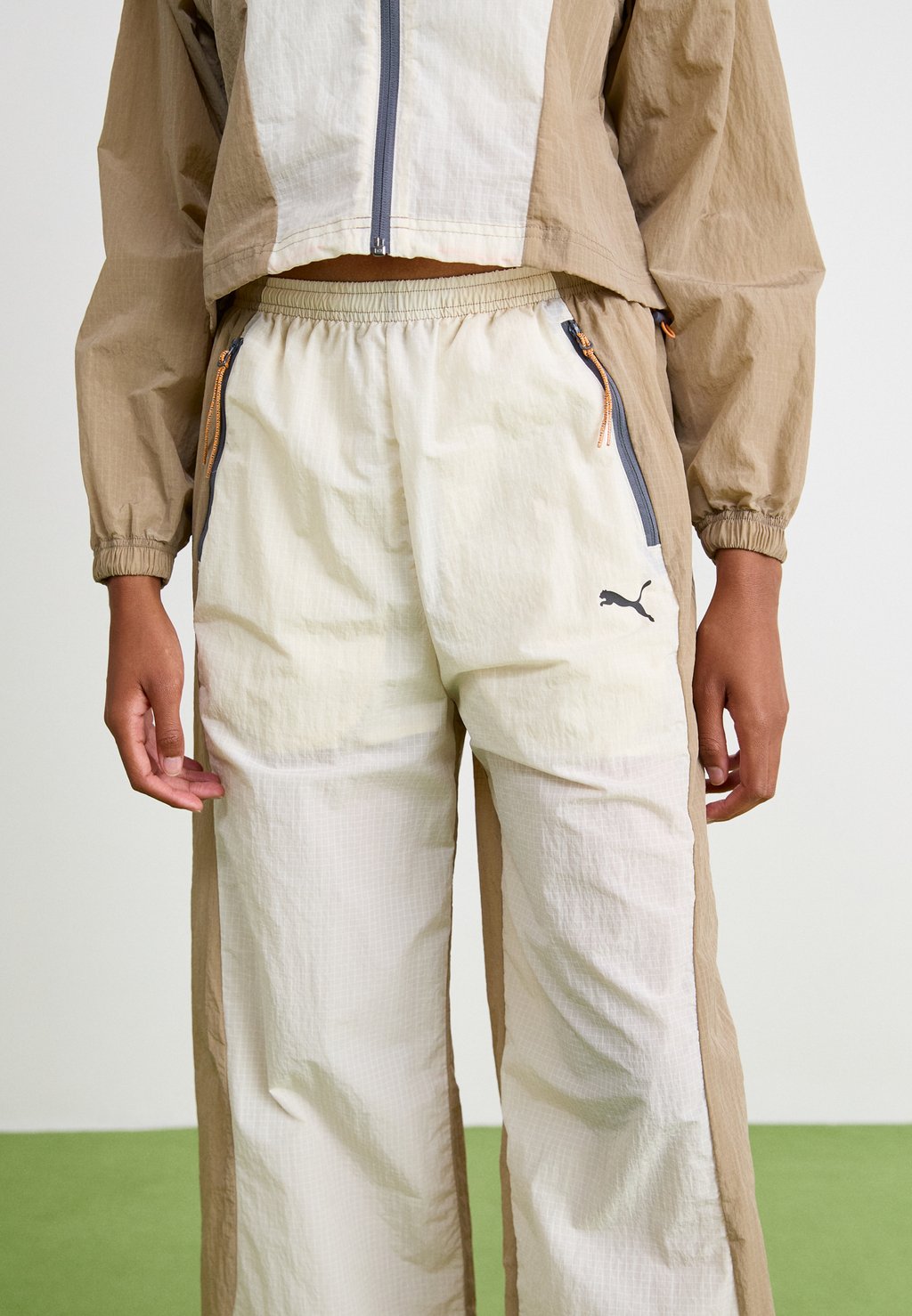 

Брюки DARE TO PARACHUTE PANTS Puma, кремовый