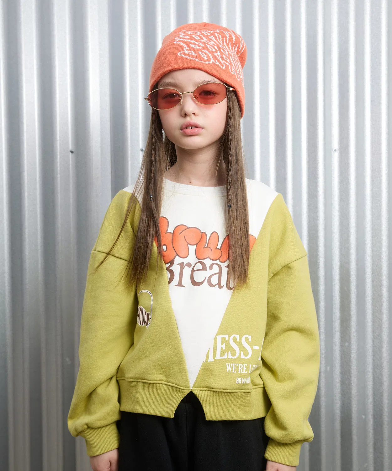 Детская футболка с круглым вырезом V цвета лайм от Brownbreath Kids