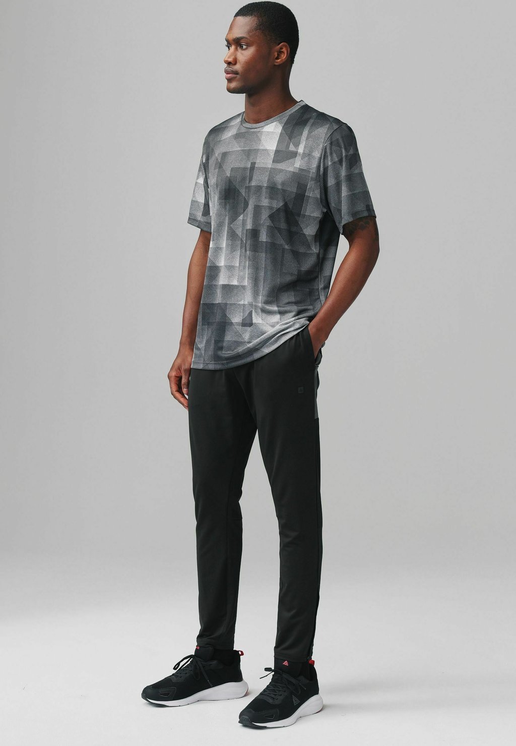 

Спортивные штаны ACTIVE SPORTS JOGGERS STANDARD Next, черный