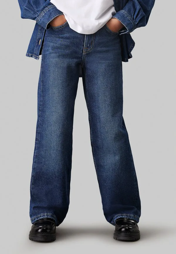 Широкие расклешенные джинсы Calvin Klein Jeans, Authentic Dark Blue Com — фото 2