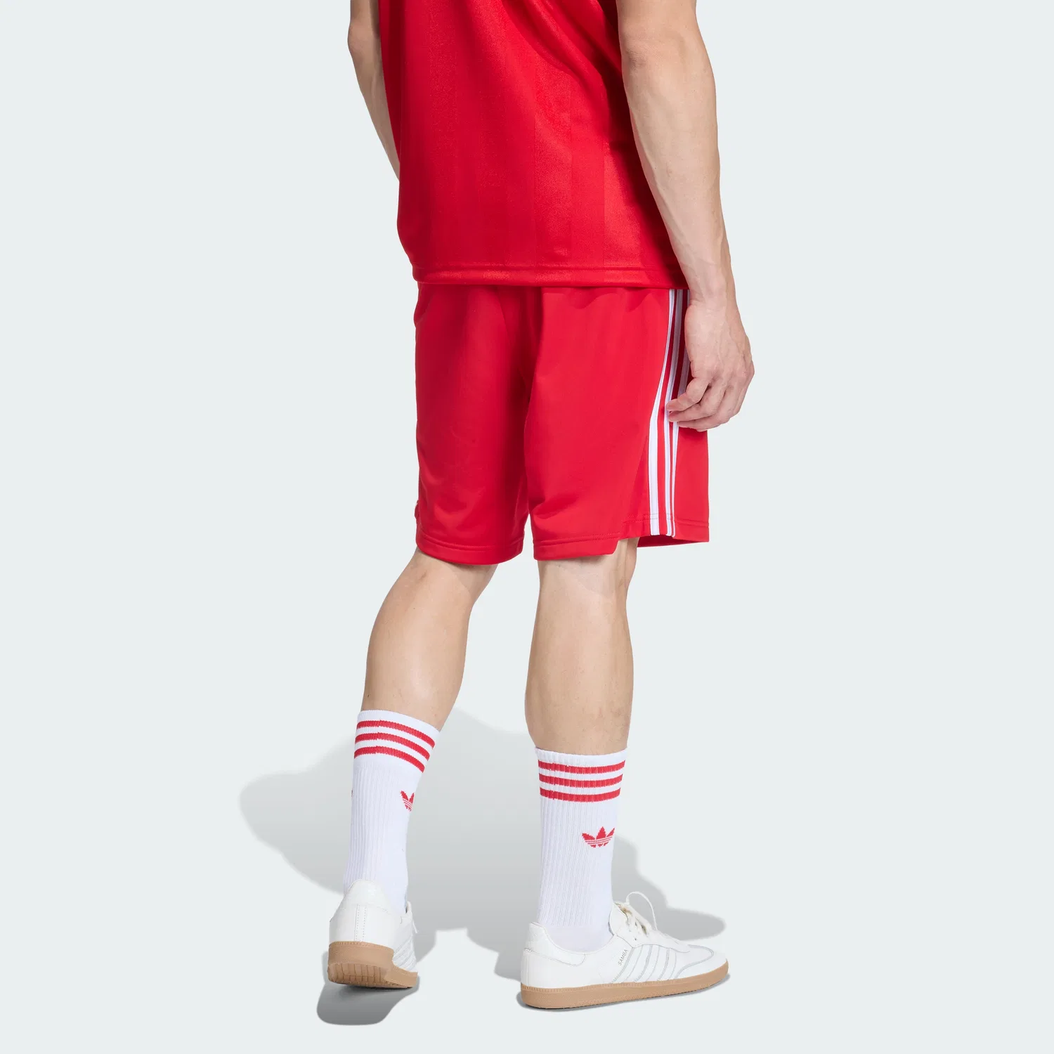 Мужские шорты Firebird цвета Better Scarlet от Adidas — фото 2