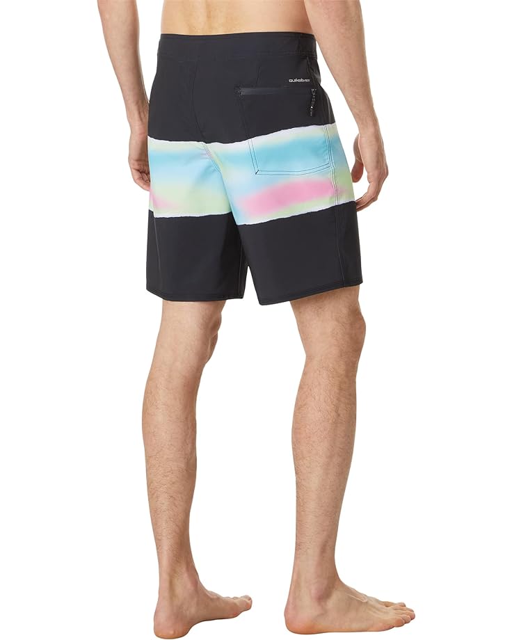 

Шорты для плавания Quiksilver Surfsilk Air Brush 19" Boardshorts, цвет Black 1