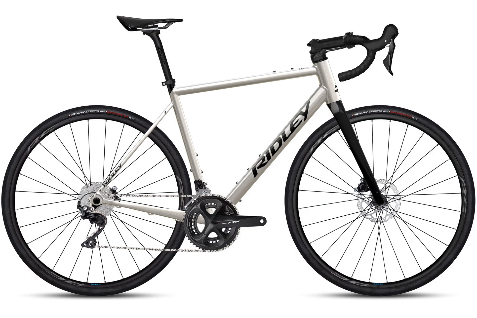 

Шоссейный велосипед Ridley Grifn a 105 2x12 - shimano rs171 db - 28 дюймов - diamant - 2026, grau | chain silver grey // pc66