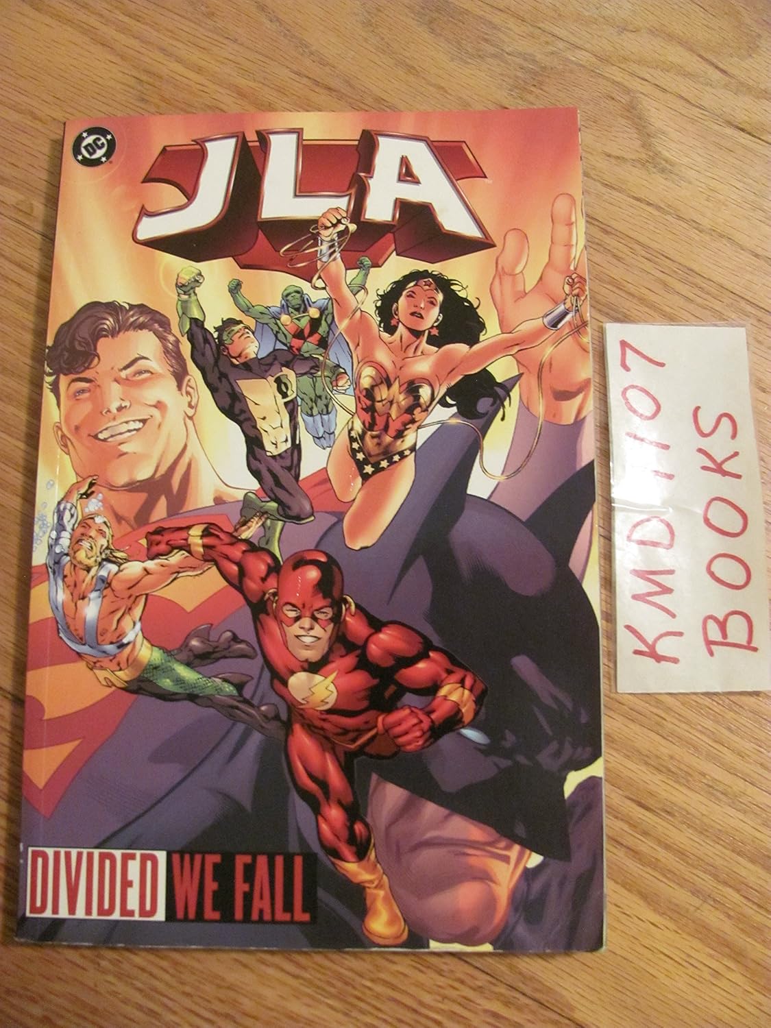 

JLA Vol. 8: Divided We Fall (DC Comics)