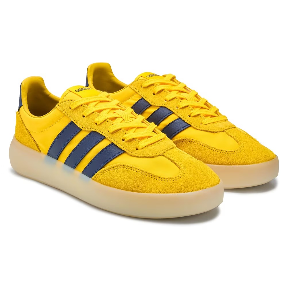 

Кроссовки Barreda decode от Adidas, yellow gold/dark blue