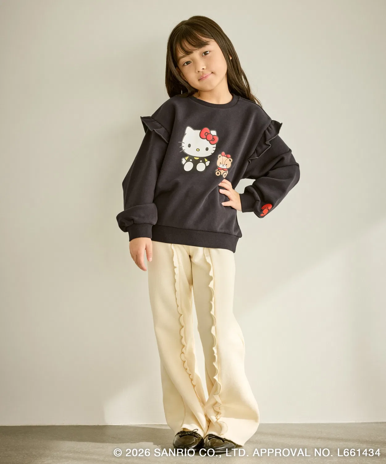 Свитшот детский ROPE' PICNIC x Hello Kitty с принтом и вышивкой, кремовый — фото 4