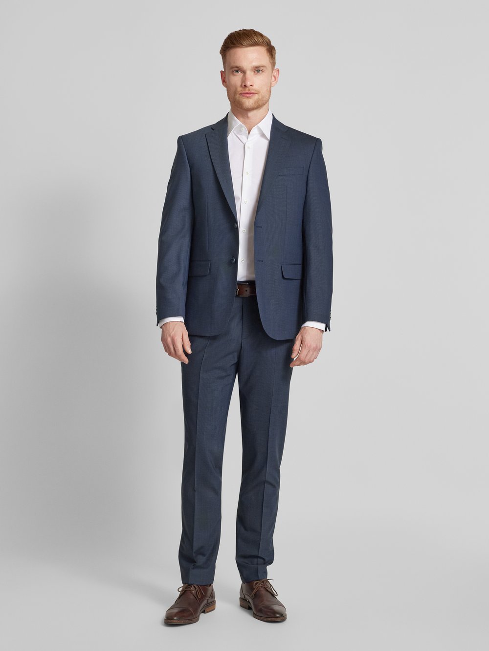 

Костюм с мелким фактурным узором Pierre Cardin