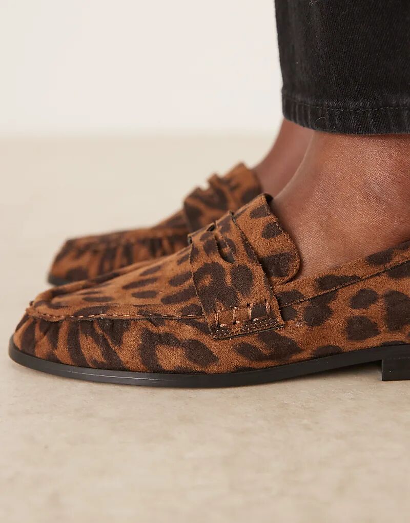 Замшевые лоферы с леопардовым принтом и сборками ASOS DESIGN Minnie — фото 2