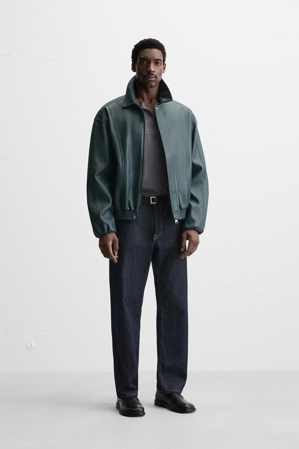 

Куртка с эффектом кожи ZARA, цвет Duck green